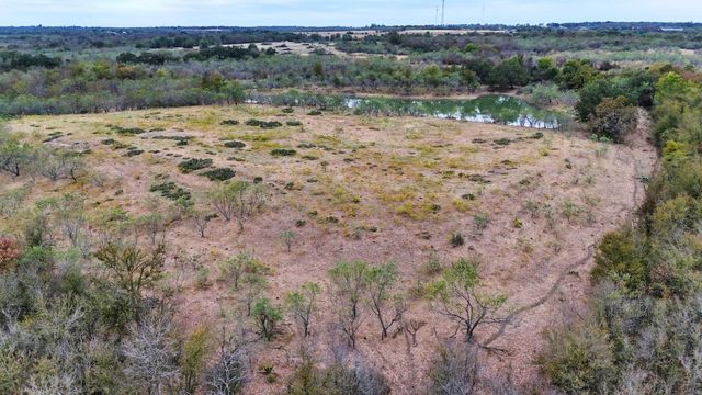 - Cr 218, Cameron, TX 76520