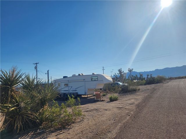 55 W Coral Isle Drive, Meadview, AZ 86444