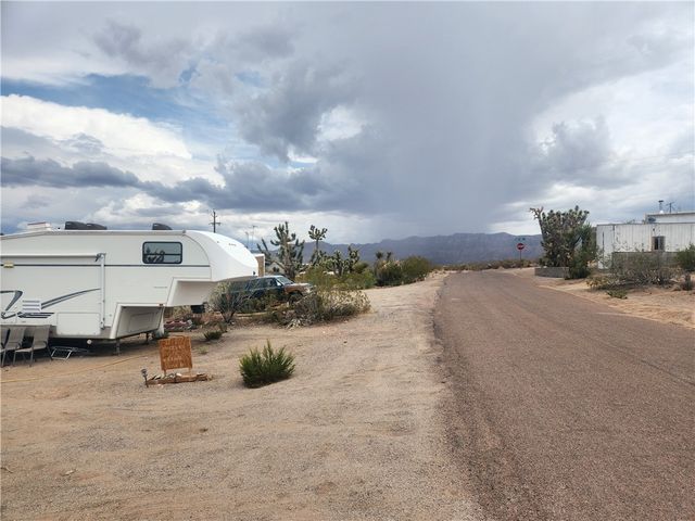 55 W Coral Isle Drive, Meadview, AZ 86444