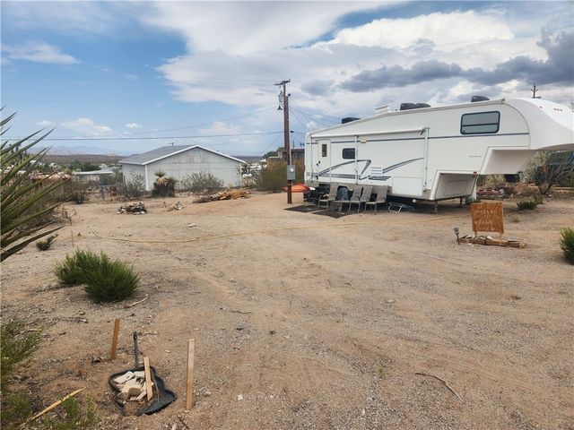 55 W Coral Isle Drive, Meadview, AZ 86444