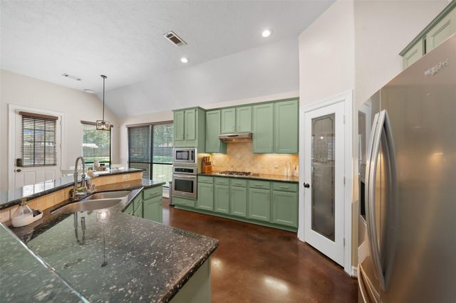 12300 Cedar Lane, Willis, TX 77378