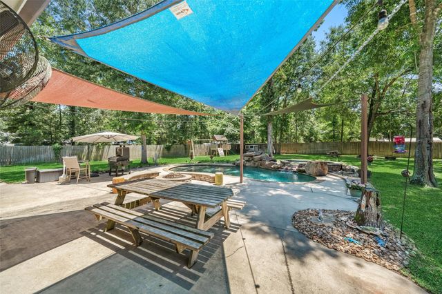 12300 Cedar Lane, Willis, TX 77378