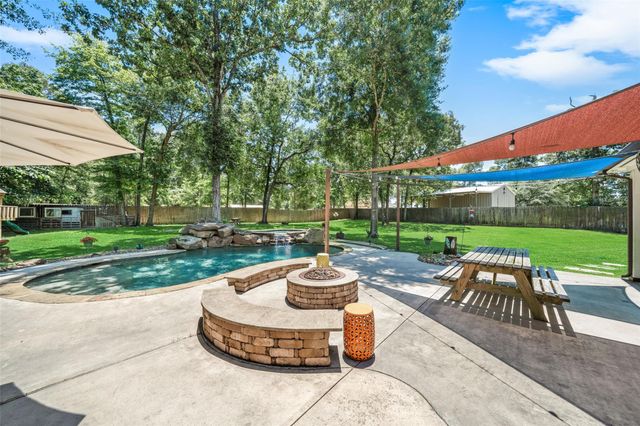 12300 Cedar Lane, Willis, TX 77378