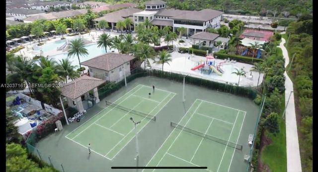 7661 NW 103rd Court, Doral, FL 33178