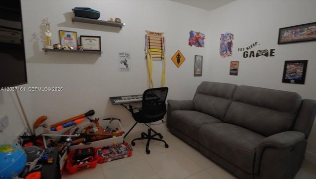 7661 NW 103rd Court, Doral, FL 33178