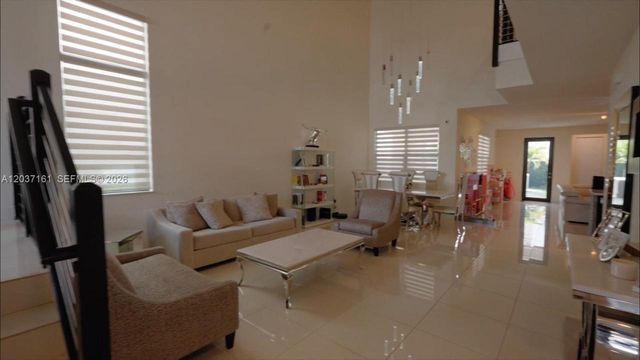 7661 NW 103rd Court, Doral, FL 33178