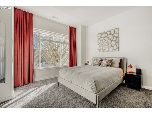 2408 MAIN St, Vancouver, WA 98660