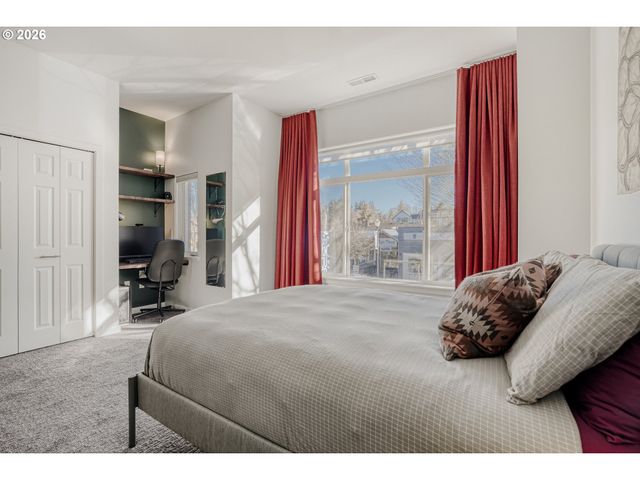 2408 MAIN St, Vancouver, WA 98660