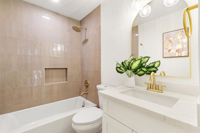 1307 Meadgreen DR, Austin, TX 78758