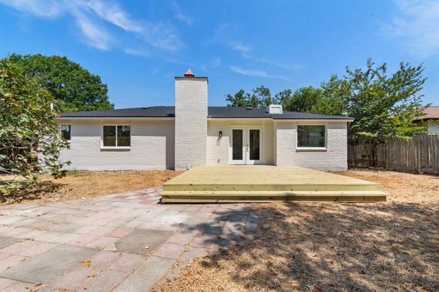 1307 Meadgreen DR, Austin, TX 78758