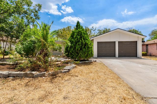 1307 Meadgreen DR, Austin, TX 78758