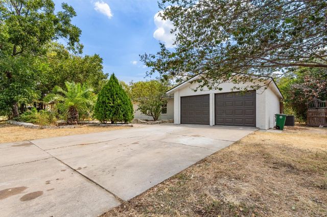 1307 Meadgreen DR, Austin, TX 78758