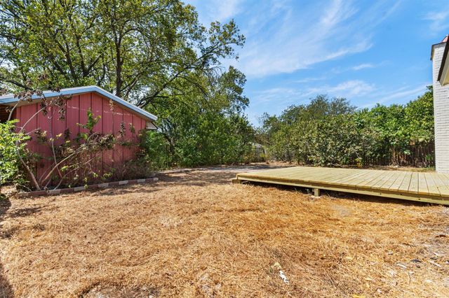 1307 Meadgreen DR, Austin, TX 78758