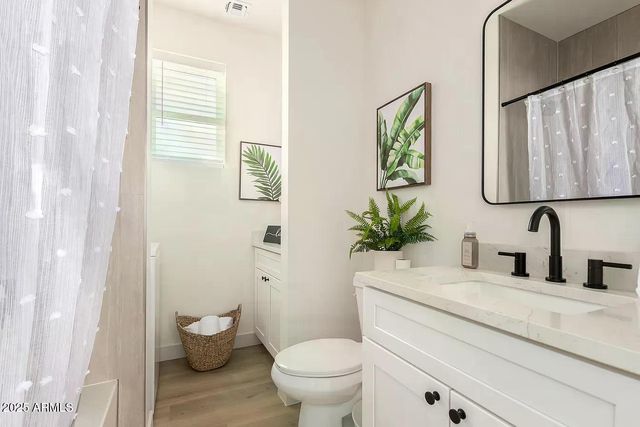 411 N 32ND Place, Phoenix, AZ 85008