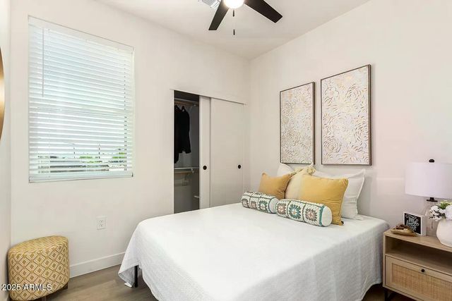 411 N 32ND Place, Phoenix, AZ 85008