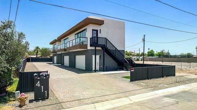 411 N 32ND Place, Phoenix, AZ 85008