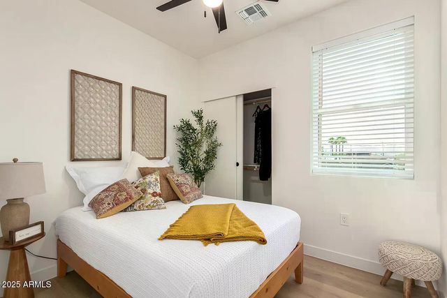 411 N 32ND Place, Phoenix, AZ 85008