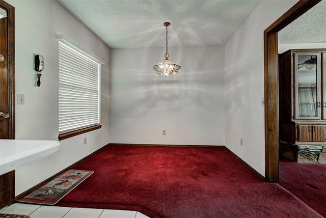 1301 NW 9th Street, Moore, OK 73170