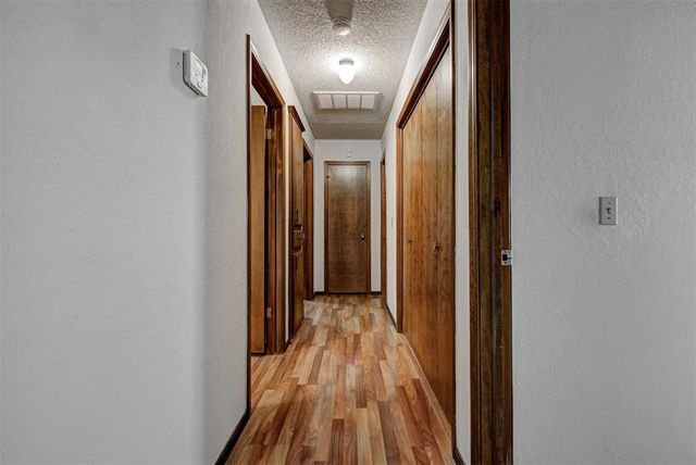 1301 NW 9th Street, Moore, OK 73170