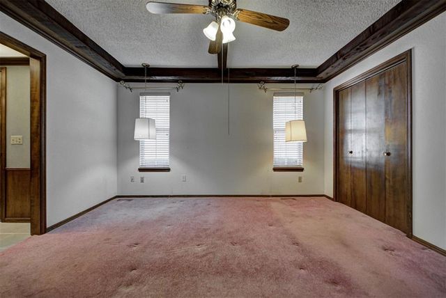 1301 NW 9th Street, Moore, OK 73170