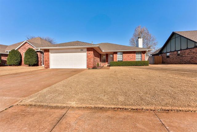 1301 NW 9th Street, Moore, OK 73170