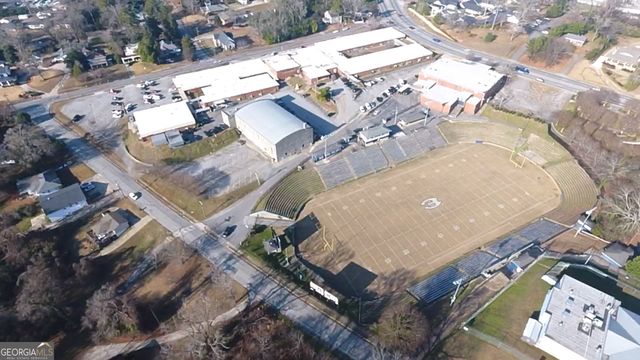 37 W Church Street, Elberton, GA 30635