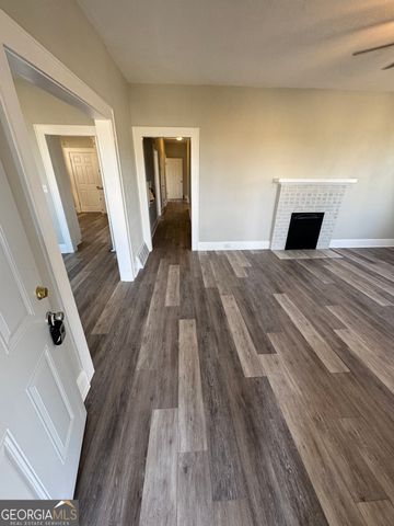 37 W Church Street, Elberton, GA 30635