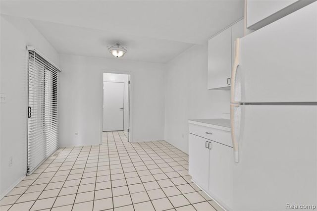 5611 Drake Hollow Drive, West Bloomfield, MI 48322