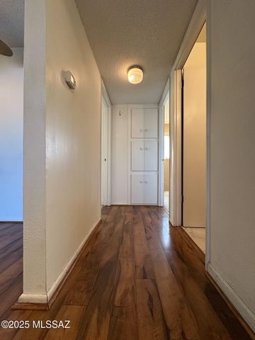 1776 S Palo Verde B202, Tucson, AZ 85713