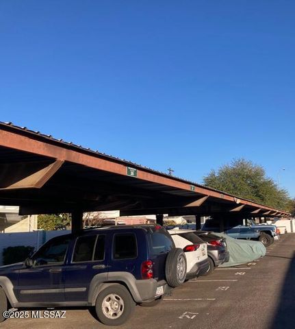 1776 S Palo Verde B202, Tucson, AZ 85713