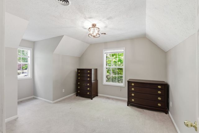 1015 Pin Oak Dr, Dickson, TN 37055