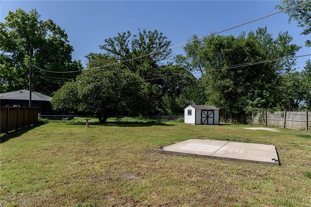 8415 Cleveland Avenue, Kansas City, KS 66109