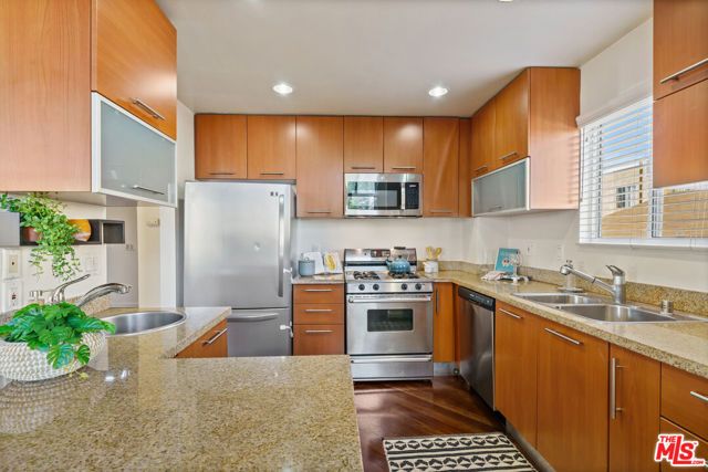 2045 Beloit Avenue 306, Los Angeles, CA 90025