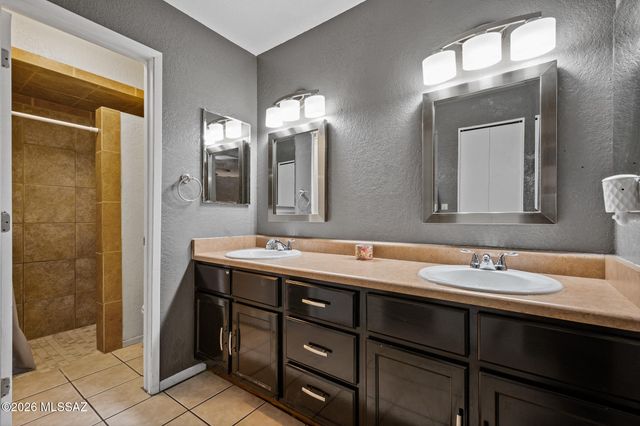 2064 W Brittain Drive, Tucson, AZ 85705