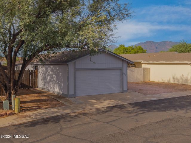 2064 W Brittain Drive, Tucson, AZ 85705