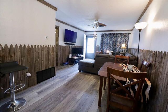 713 E PROCTOR Place, Midwest City, OK 73110