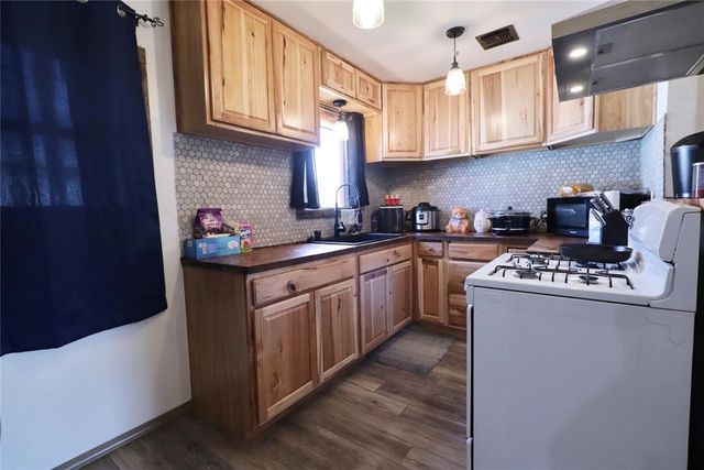 713 E PROCTOR Place, Midwest City, OK 73110