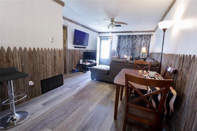 713 E PROCTOR Place, Midwest City, OK 73110