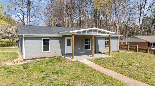 1 Godwin Court, Greensboro, NC 27405