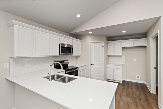 6537 NE 11th Court, Des Moines, IA 50313