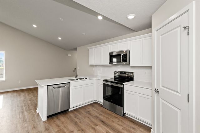 6537 NE 11th Court, Des Moines, IA 50313