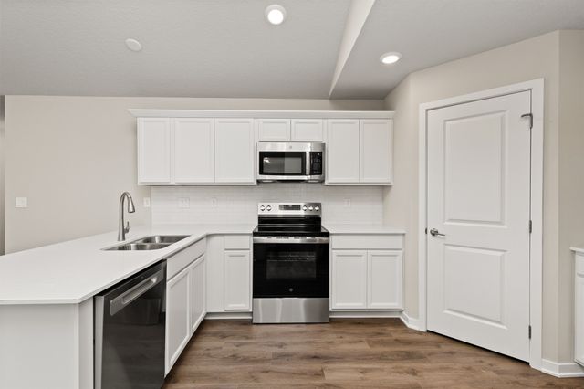 6537 NE 11th Court, Des Moines, IA 50313