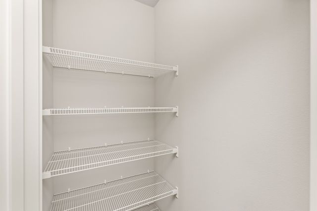 6537 NE 11th Court, Des Moines, IA 50313