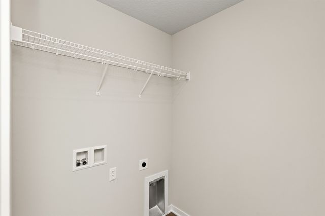 6537 NE 11th Court, Des Moines, IA 50313