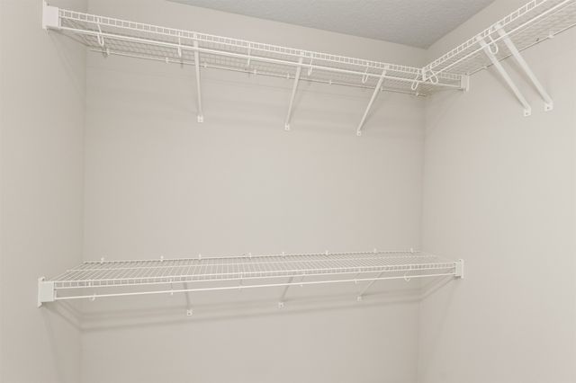 6537 NE 11th Court, Des Moines, IA 50313