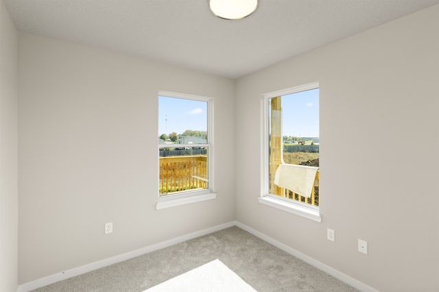 6537 NE 11th Court, Des Moines, IA 50313