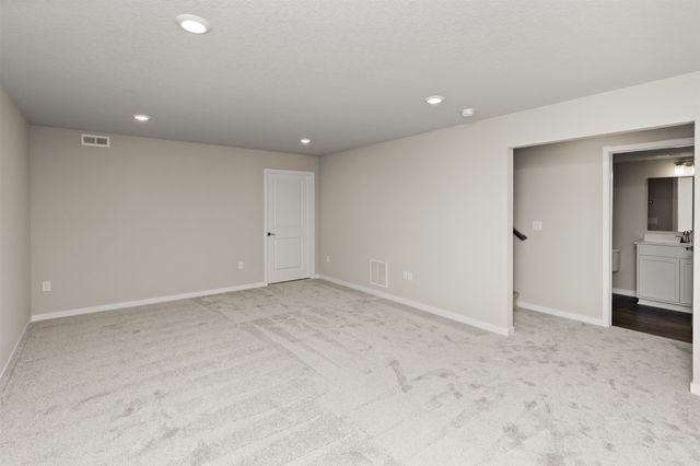 6537 NE 11th Court, Des Moines, IA 50313