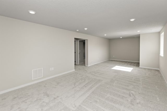 6537 NE 11th Court, Des Moines, IA 50313