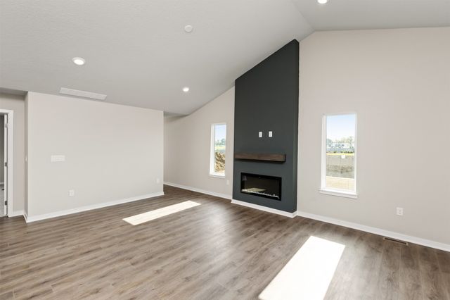 6537 NE 11th Court, Des Moines, IA 50313