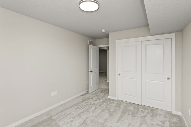 6537 NE 11th Court, Des Moines, IA 50313